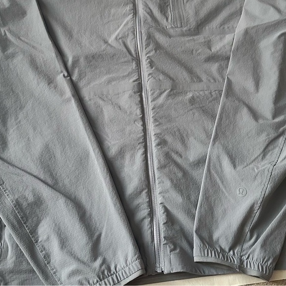 Lululemon Expeditionist Jacket - Rhino Grey SZ Medium - Picture 5 of 6